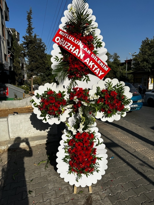 Özel çelenk
